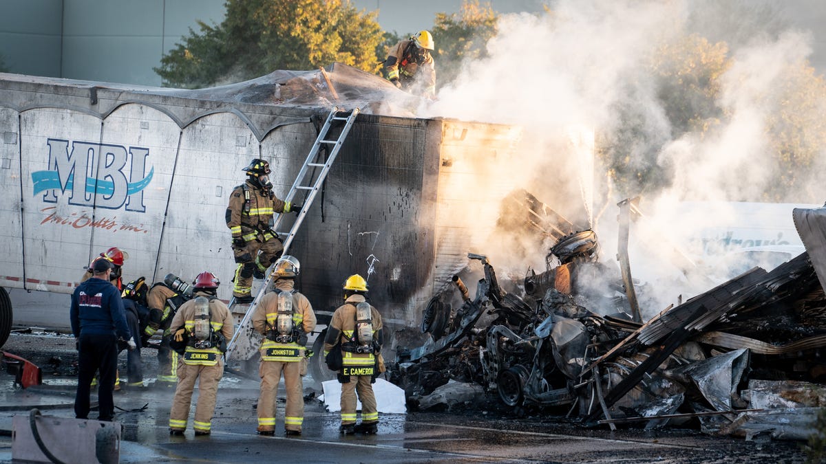 Arizona truck driver distracted by TikTok videos gets over 20 years for deadly crash