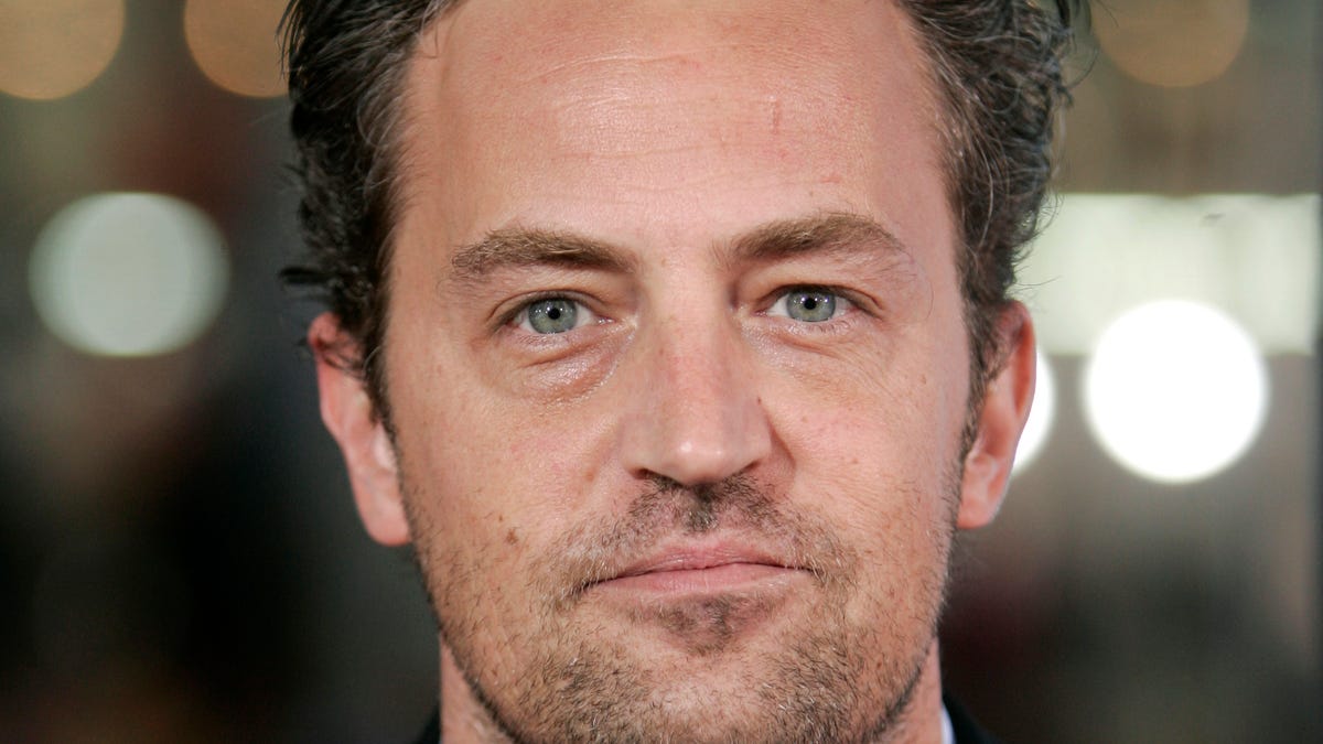 Doctor charged in Matthew Perry’s death released on $50,000 bond, expected to plead guilty