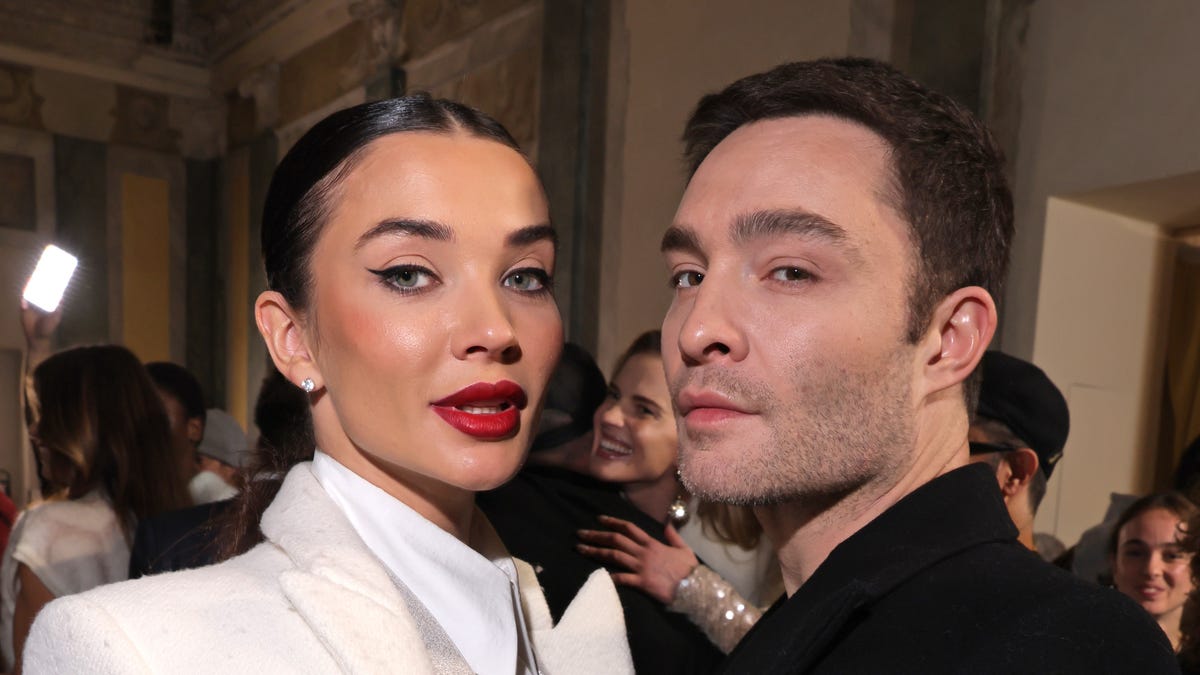 ‘Gossip Girl’ actor Ed Westwick marries ‘Supergirl’ star Amy Jackson in Italy