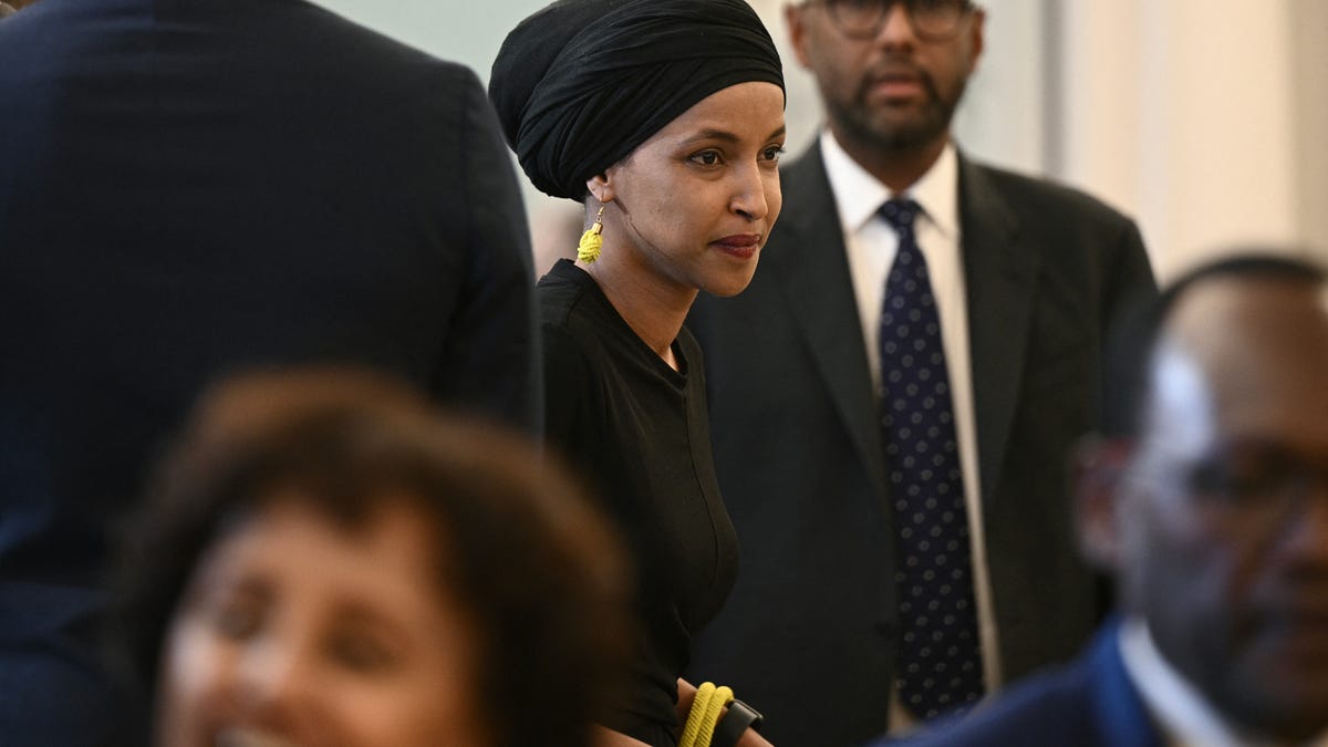 Ilhan Omar clinches victory in closely watched primary after two losses for the progressive ‘Squad’