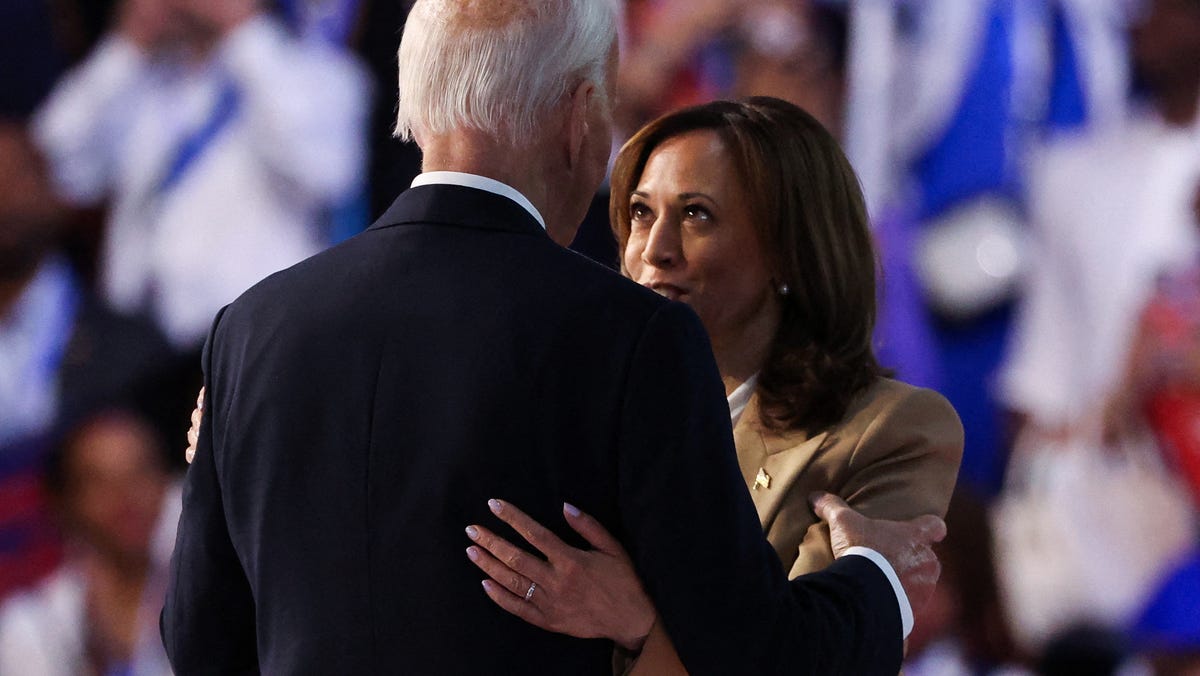 Kamala Harris ushers in a new Democratic era, stepping out of Biden shadow