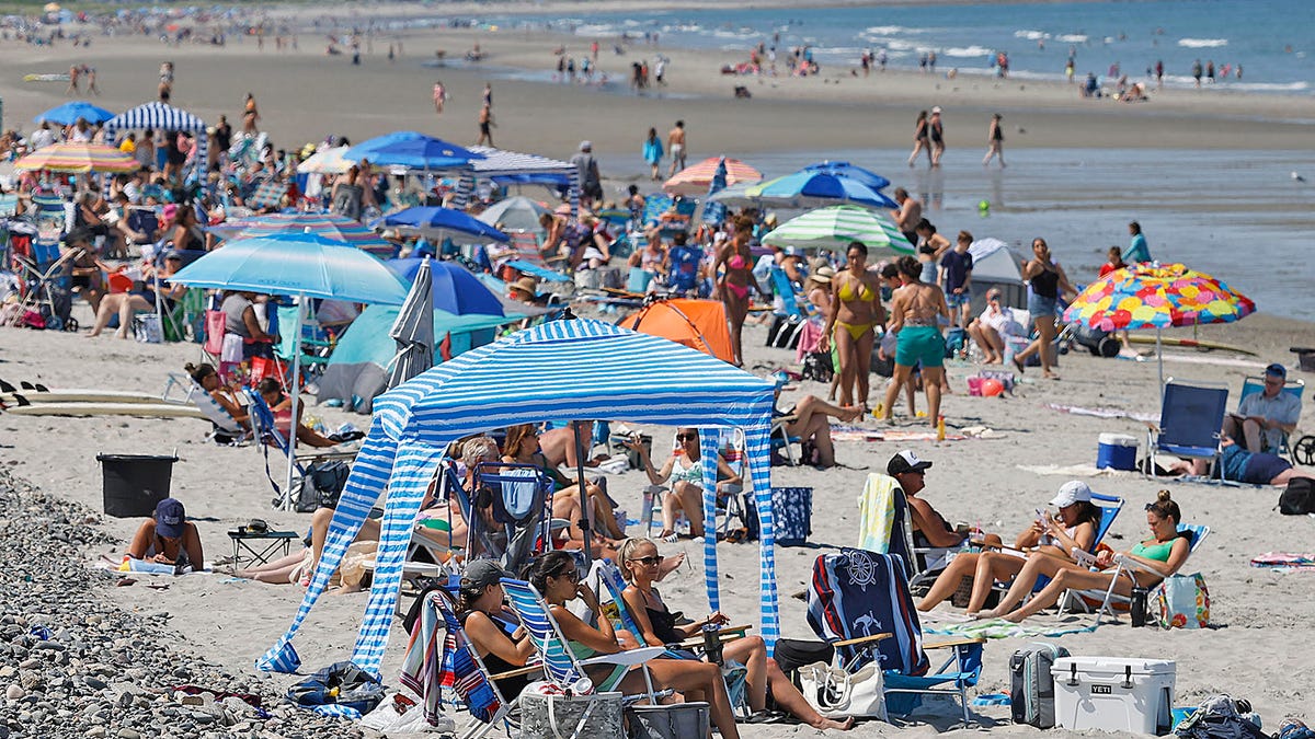 Thunderstorms, heat wave incoming: Weather could upend Labor Day weekend plans