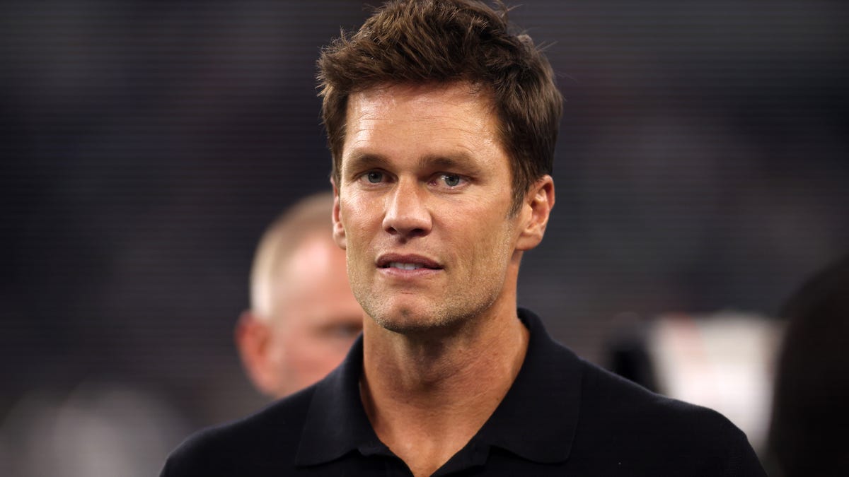 Tom Brady may face Fox restrictions if he becomes Las Vegas Raiders part-owner, per report