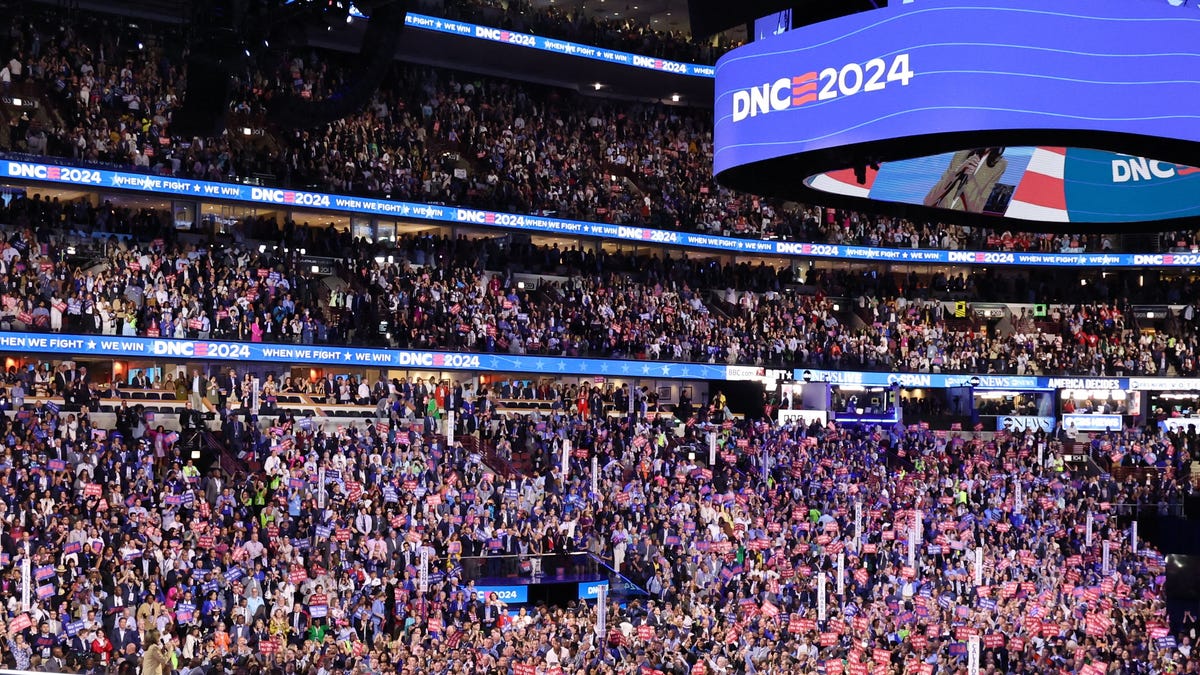 Why are there so many empty seats at the DNC?