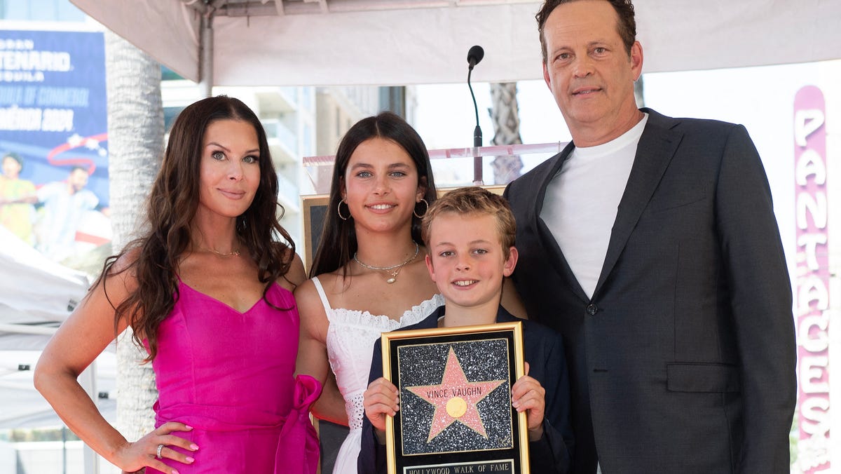 Vince Vaughn makes rare appearance with children at Hollywood Walk of Fame ceremony