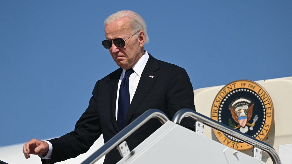 Biden wore a Trump hat for several seconds at 9/11 event | Fact check