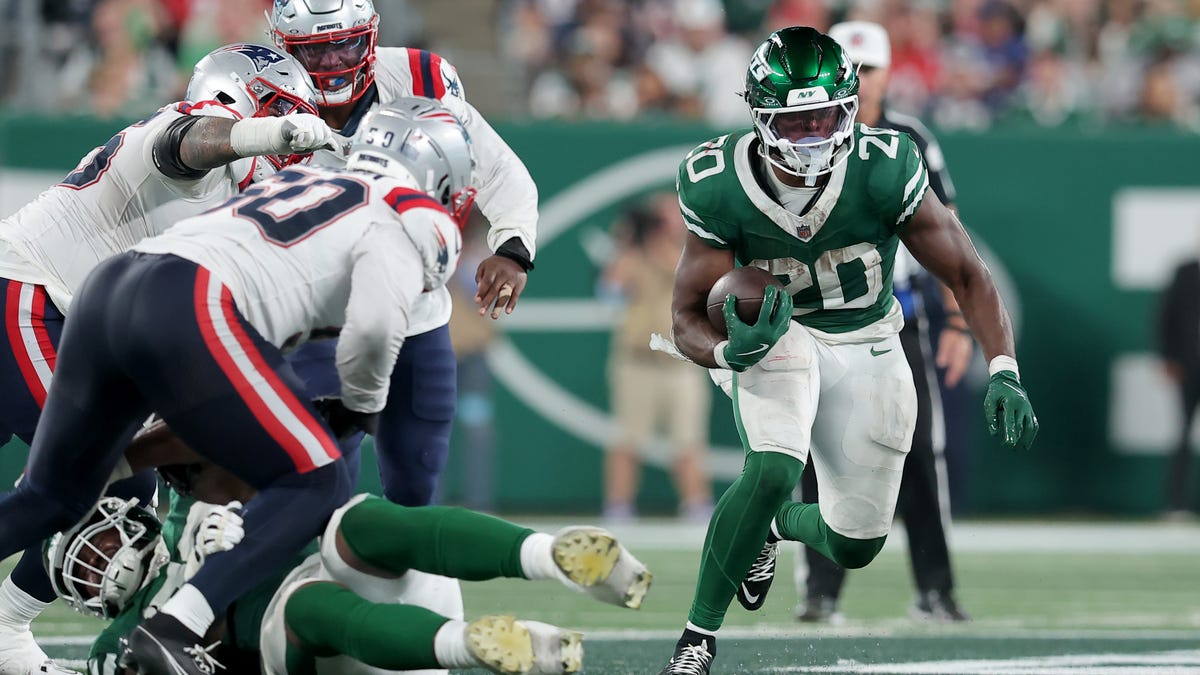 Breece Hall vs. Braelon Allen stats in Week 3: Fantasy football outlook for Jets RBs