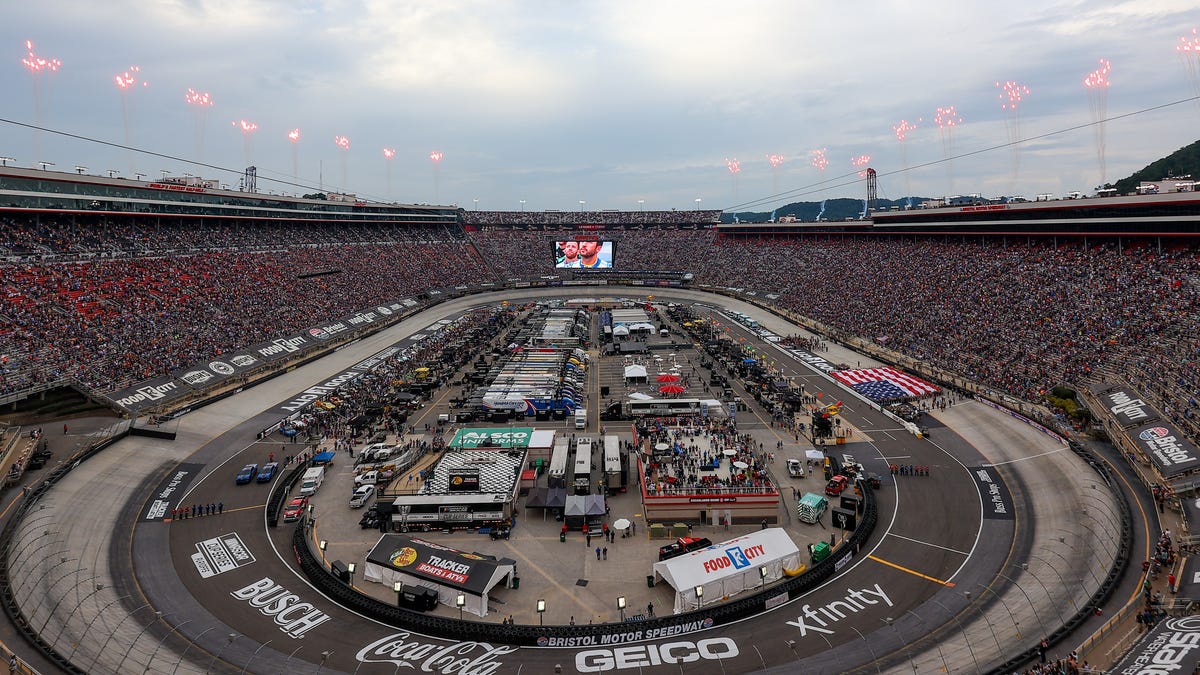 NASCAR 2024 playoffs at Bristol: Start time, TV, streaming, lineup for Night Race