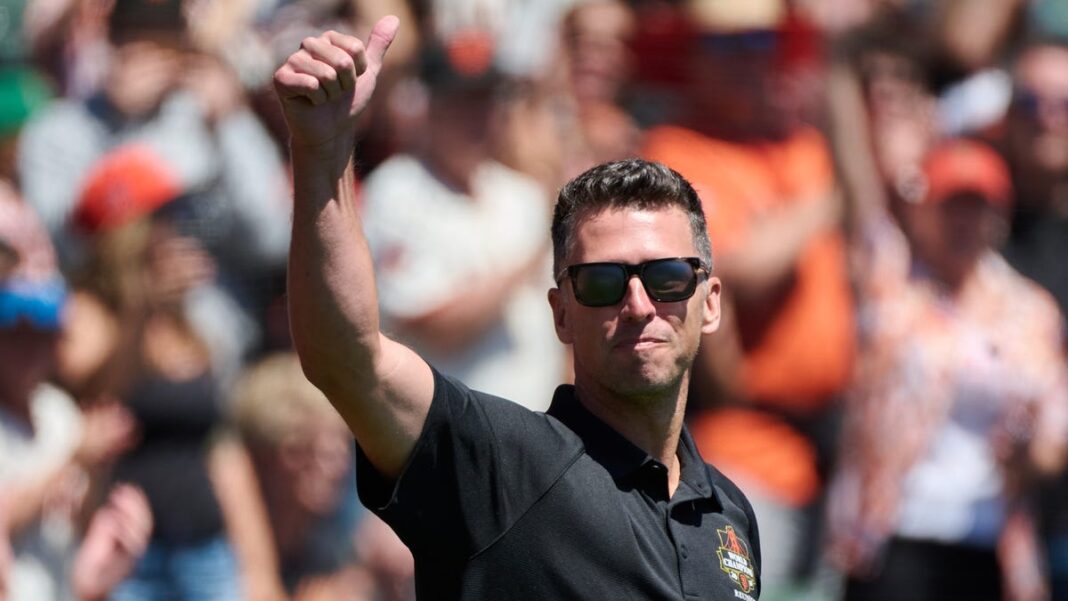 San Francisco stunner: Buster Posey named Giants president, replacing fired Farhan Zaidi