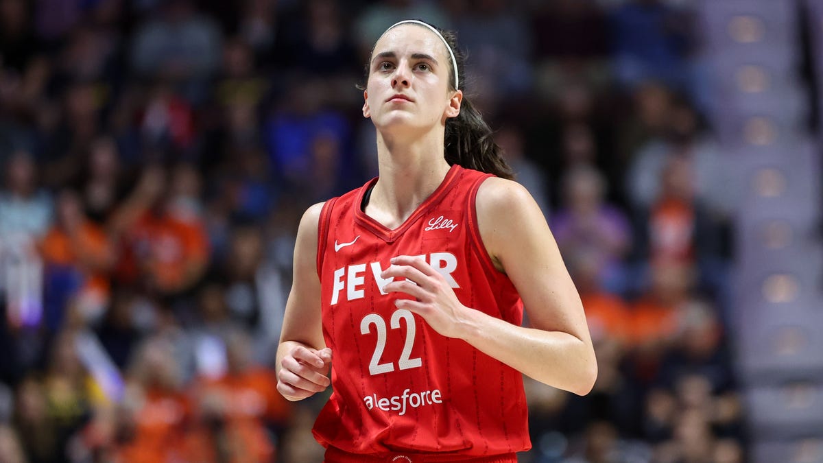 How many points did Caitlin Clark score today? Rookie season ends with WNBA playoffs loss