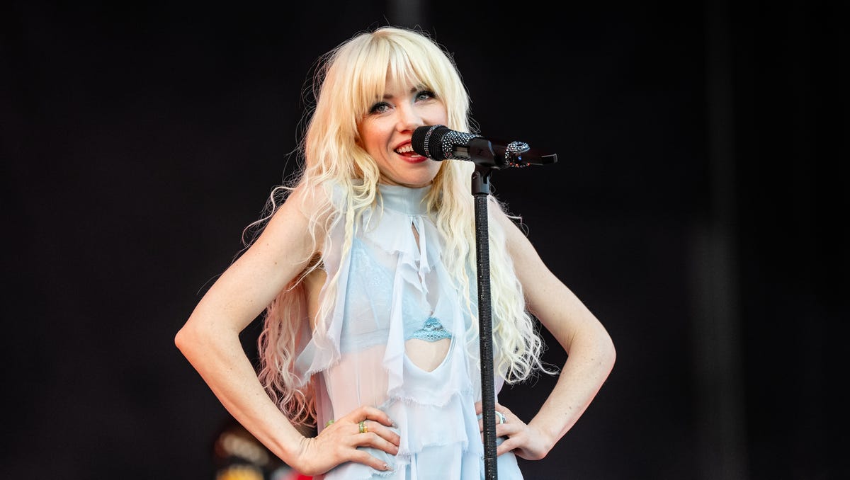 Carly Rae Jepsen is a fiancée! Singer announces engagement to Grammy-winning producer