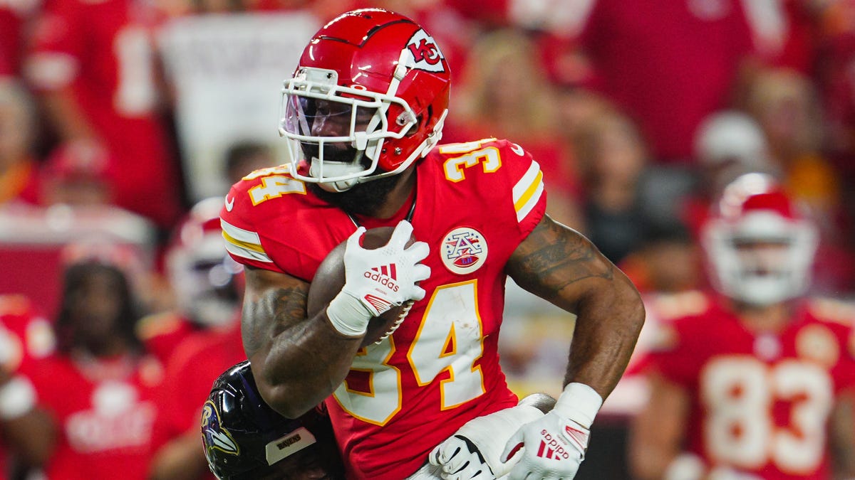 Chiefs RB depth chart: How Isiah Pacheco injury, Kareem Hunt signing impacts KC backfield