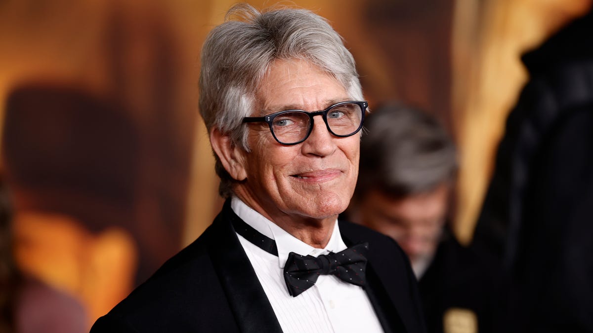 Eric Roberts makes ‘public apology’ to sister Julia Roberts in new memoir: Report