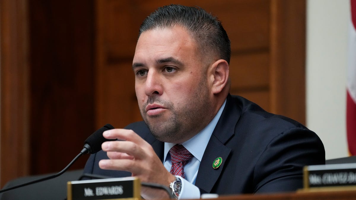 GOP lawmaker allegedly hired both his fiancée’s daughter and a romantic partner, raising ethics questions