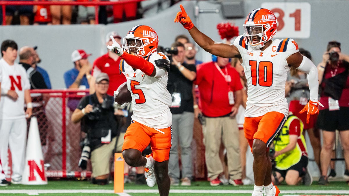 Illinois upends No. 22 Nebraska in OT to stay unbeaten