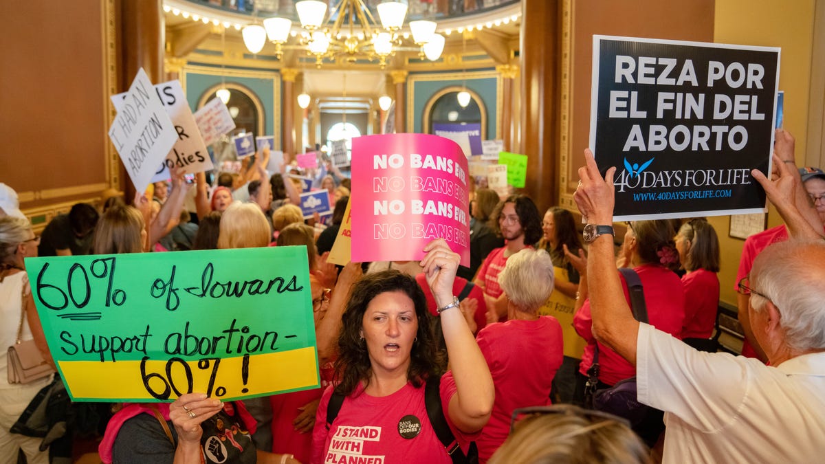 Iowa Poll: Most Iowans oppose state’s 6-week abortion ban law now in effect