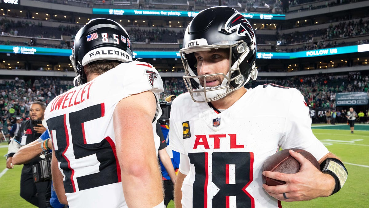 ‘He didn’t blink’: Kirk Cousins defies doubters to lead Falcons’ wild comeback win vs. Eagles