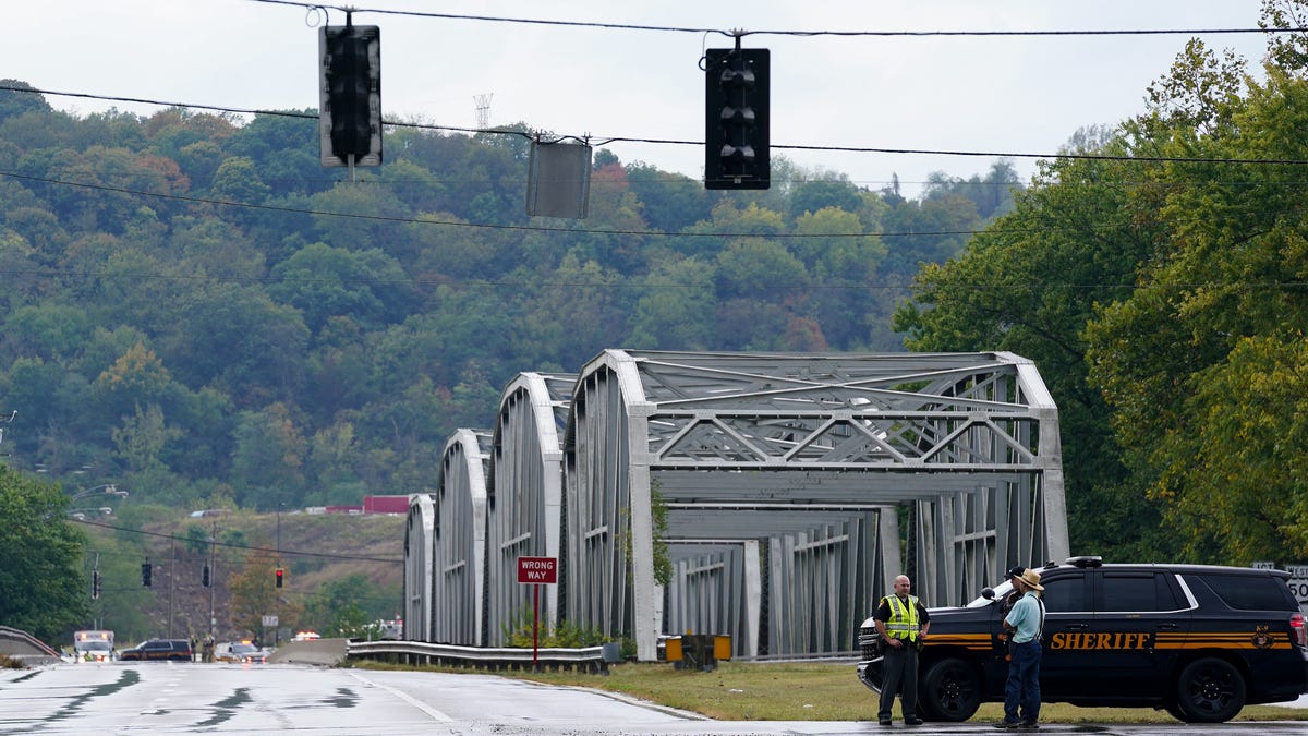 Ohio officials worry about explosion threat after chemical leak prompts evacuations