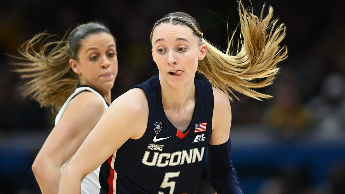 Oregon man charged with stalking, harassing UConn’s Paige Bueckers