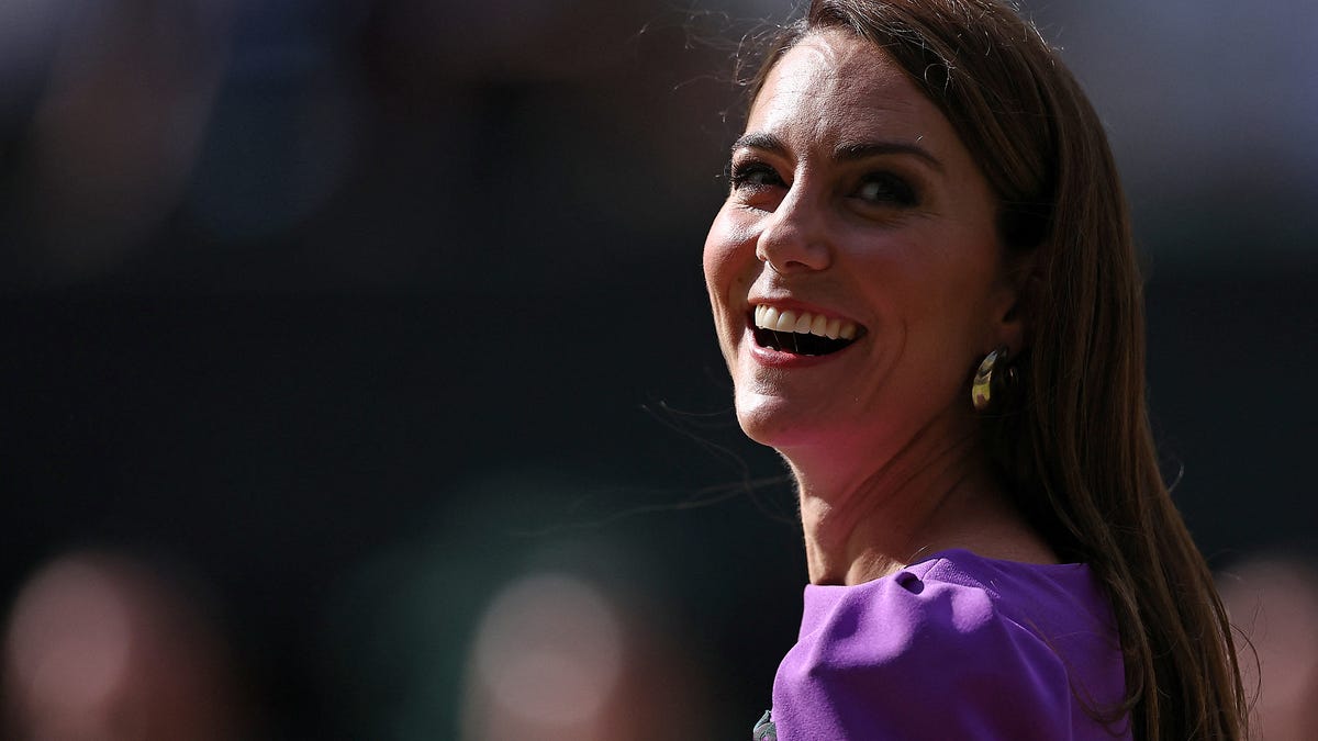 Princess Kate makes first public appearance at church service after finishing chemo