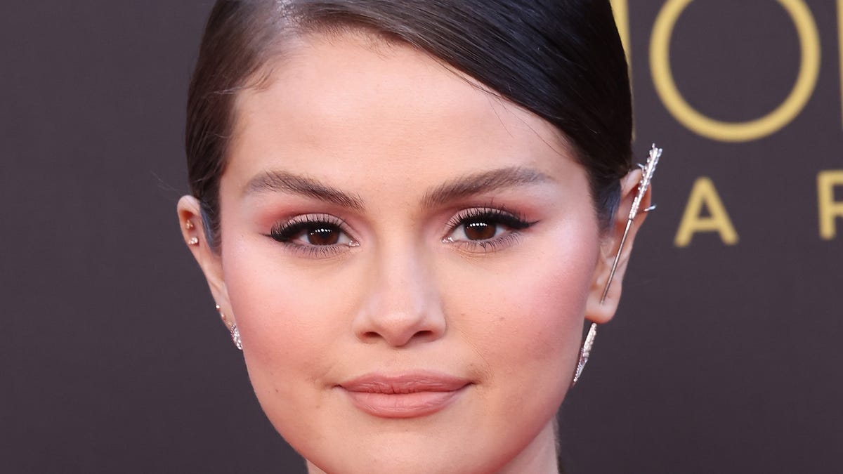 Selena Gomez is now billionaire with $1.3 billion net worth from Rare Beauty success