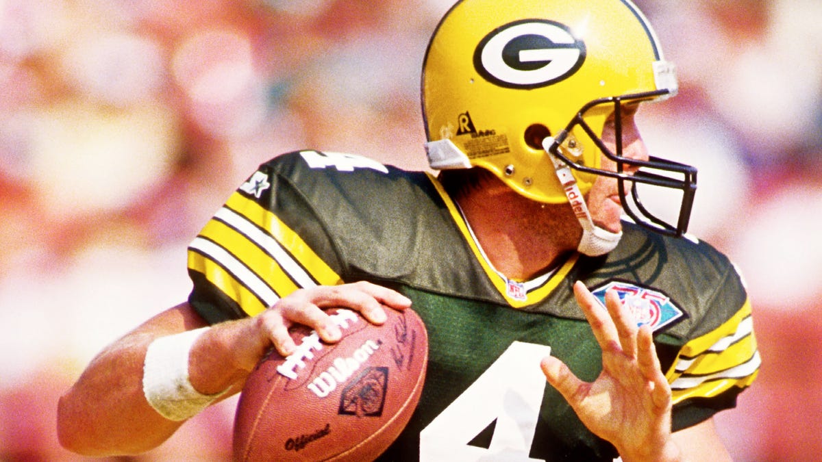 Are football collisions linked to Parkinson’s? Brett Favre’s diagnosis raises questions.