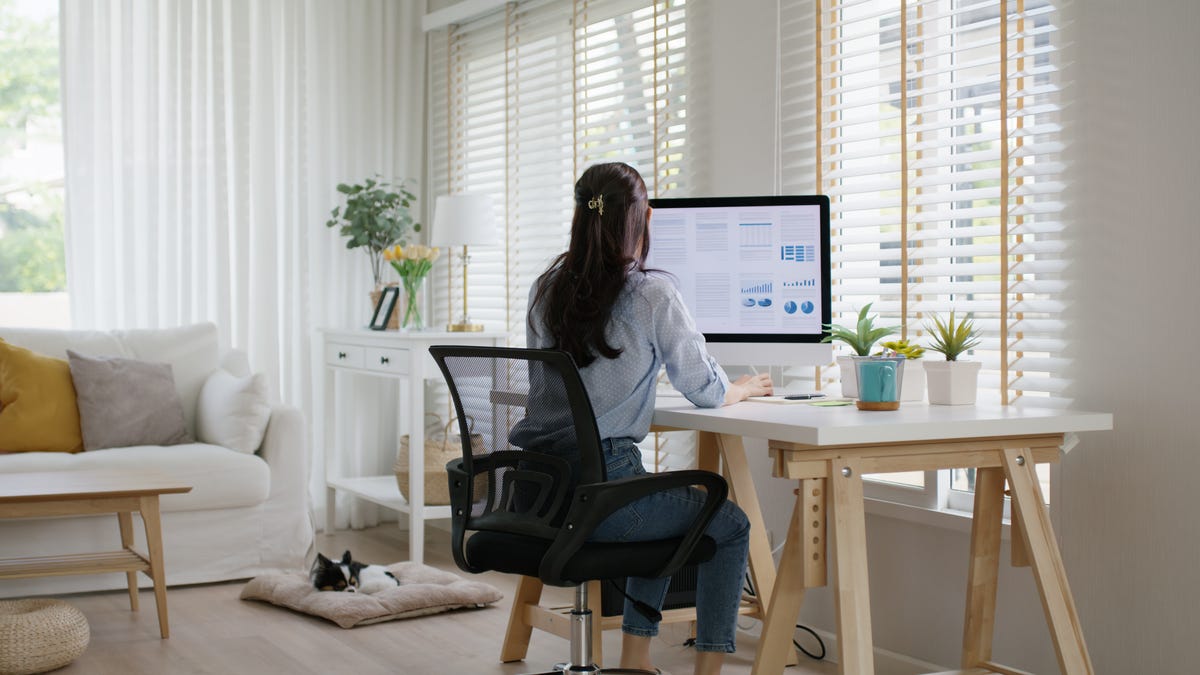 Are remote workers really working all day? No. Here’s what they’re doing instead.