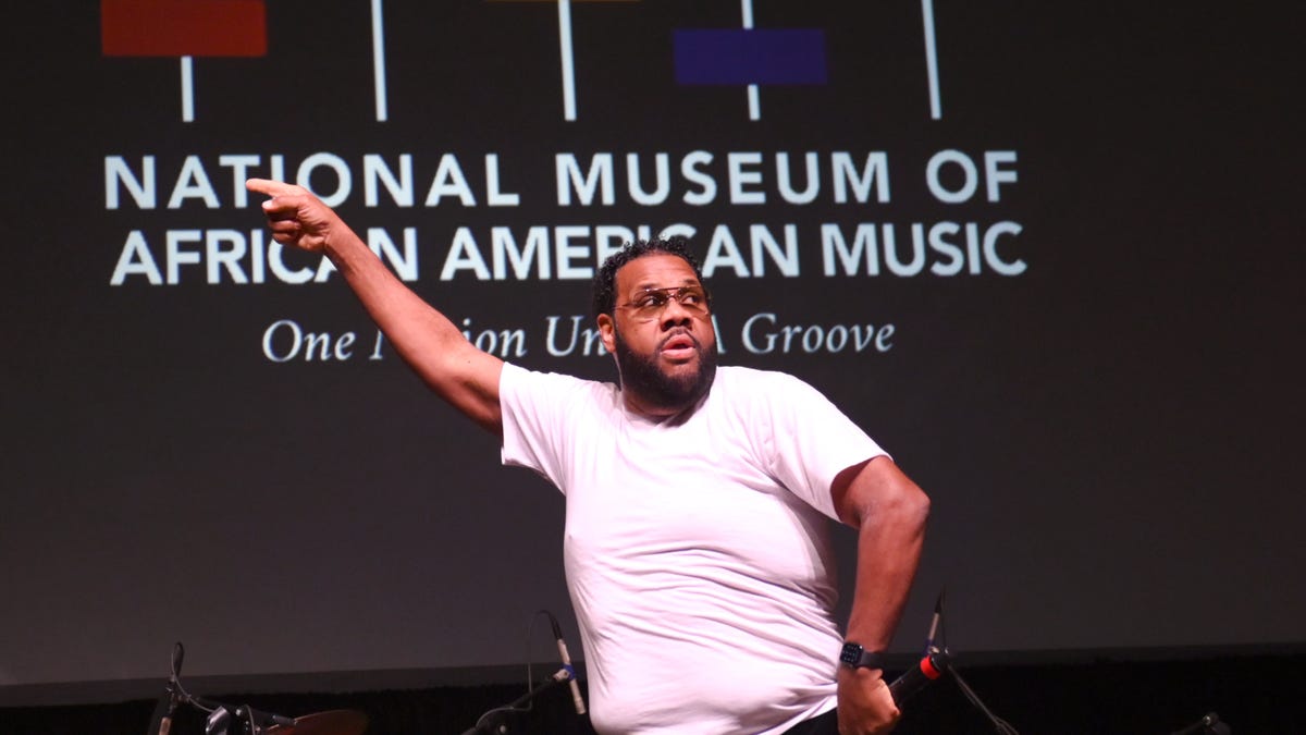 Rapper Fatman Scoop dies at 53 after collapsing on stage