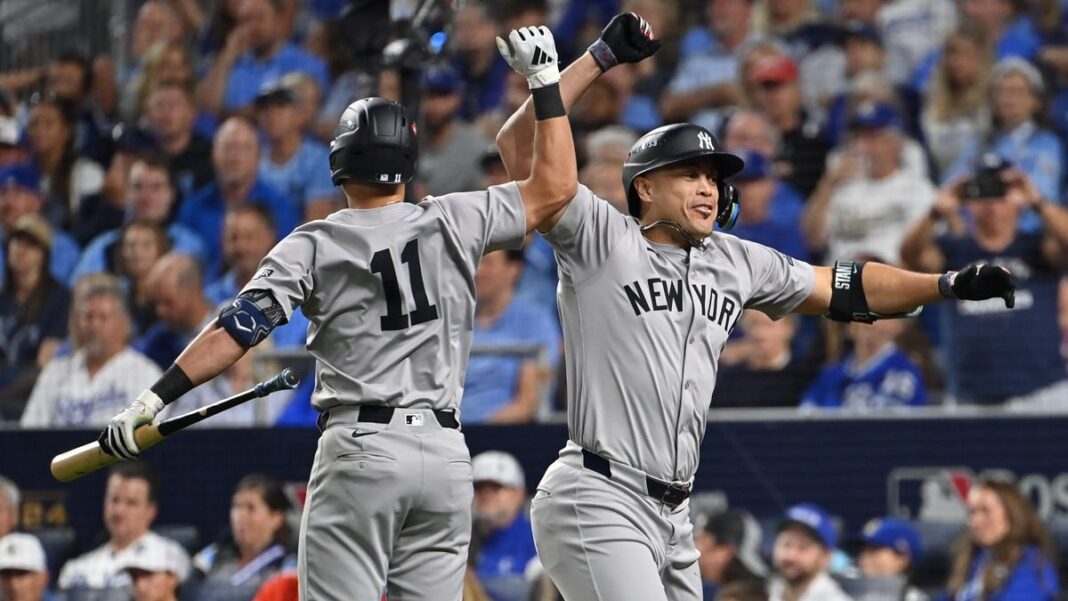 Giancarlo Stanton’s late homer gives Yankees 2-1 lead over Royals in ALDS