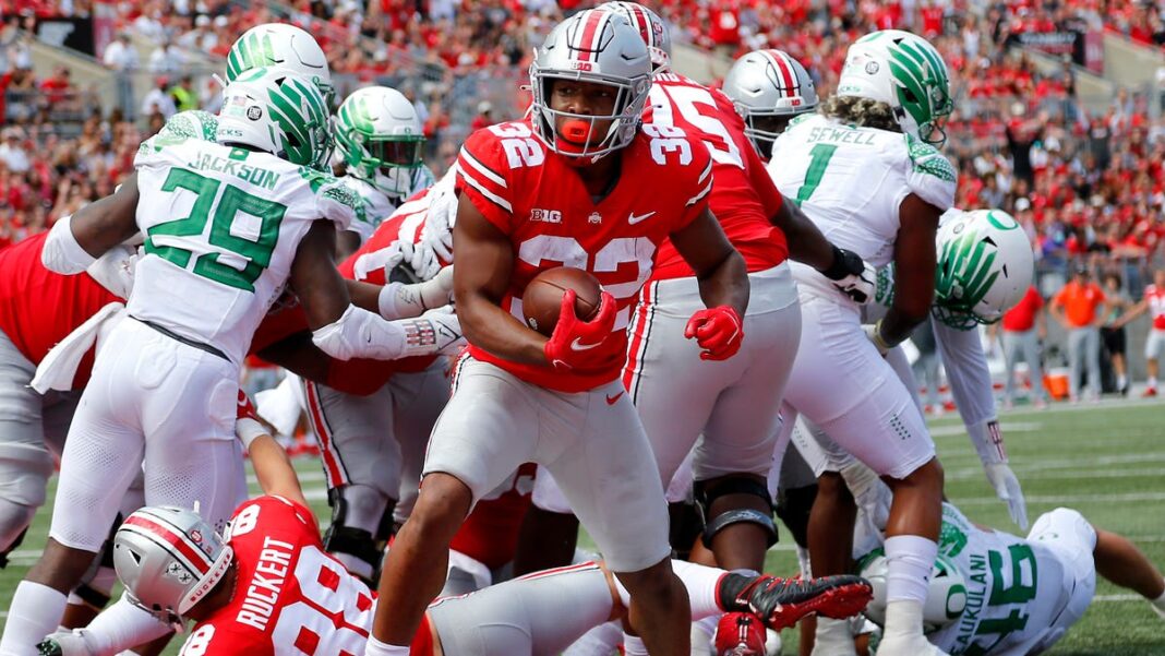 Big Ten clash between Ohio State and Oregon leads college football Week 7 predictions for Top 25 games