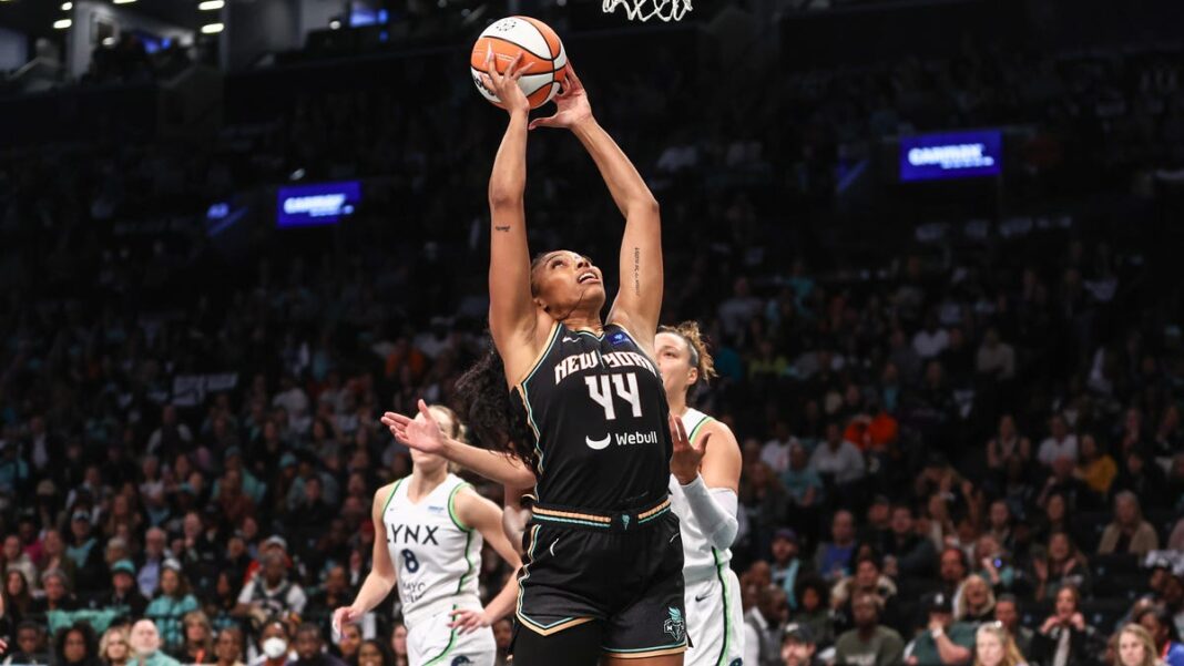 New York Liberty stars put on a show for college coaches in Game 2 of WNBA Finals