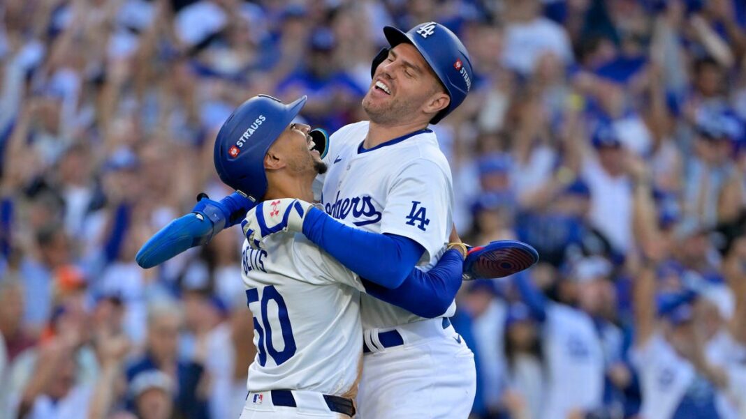 Dodgers crush Mets in NLCS Game 1, tie MLB record with scoreless streak: Highlights