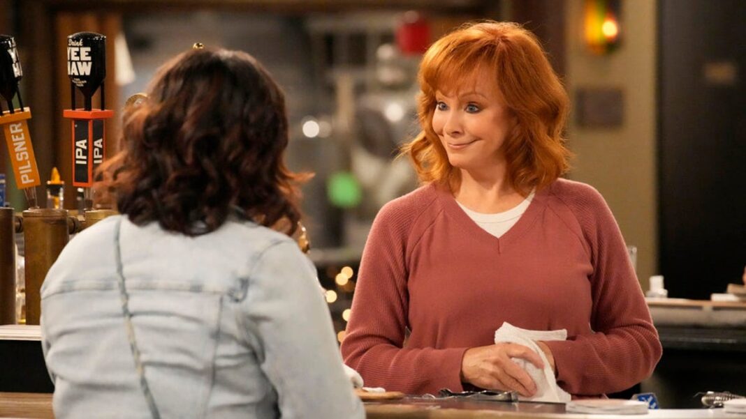 Reba McEntire deserves better than blah NBC sitcom ‘Happy’s Place’: Review