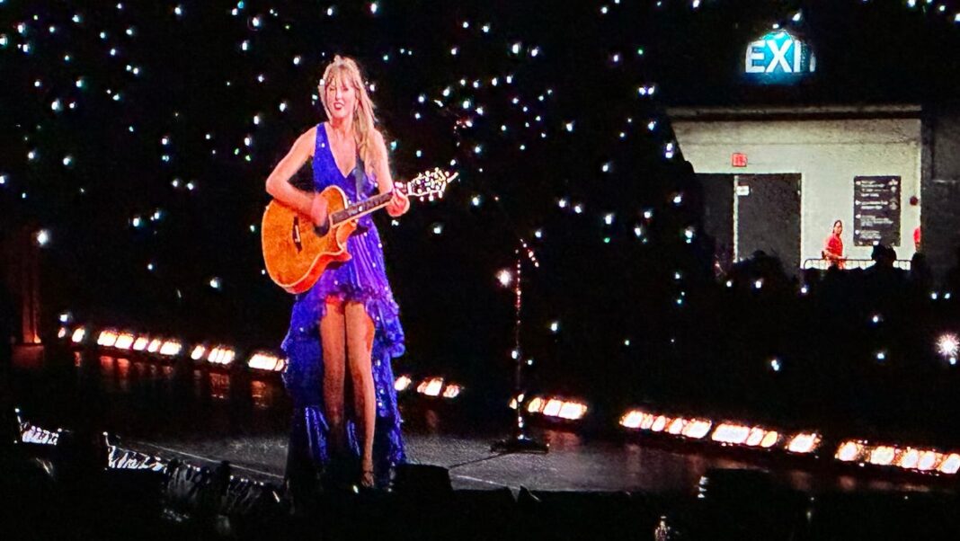 Taylor Swift brings career-spanning intensity to Miami acoustic set