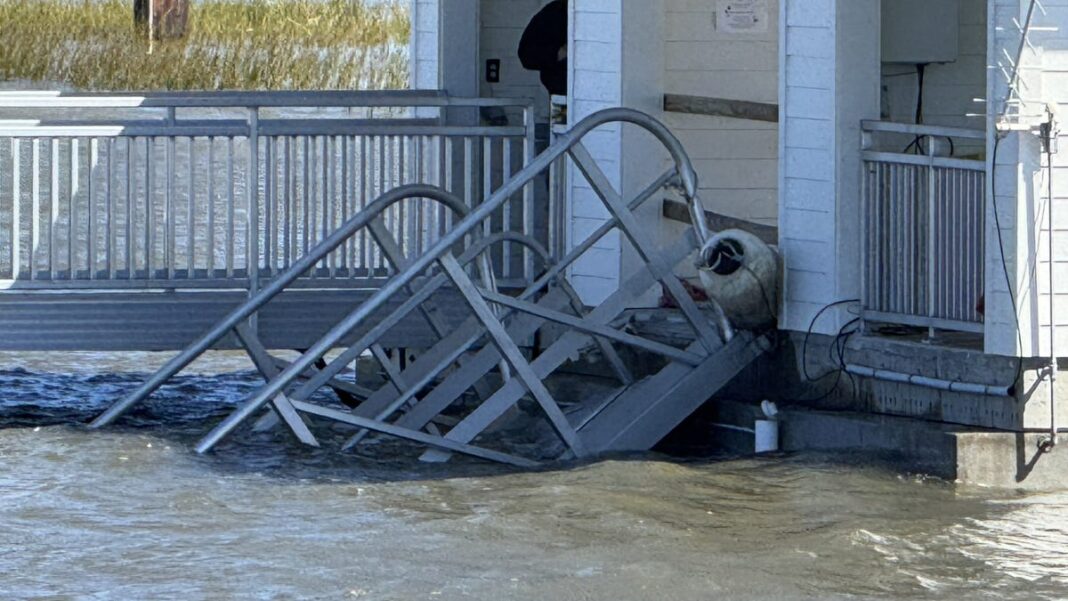 ‘Most perfect day’ to tragedy: Answers sought after 7 die in Ga. dock collapse