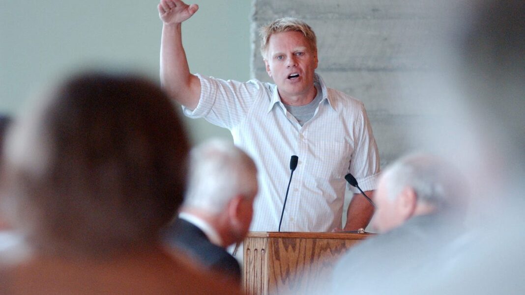 Allegations against former Abercrombie CEO Mike Jeffries include sex, drugs and NDAs