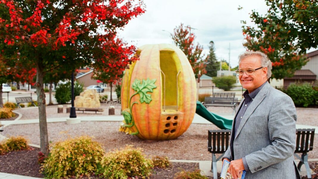 Life is ‘gourd’ in Pumpkintown USA