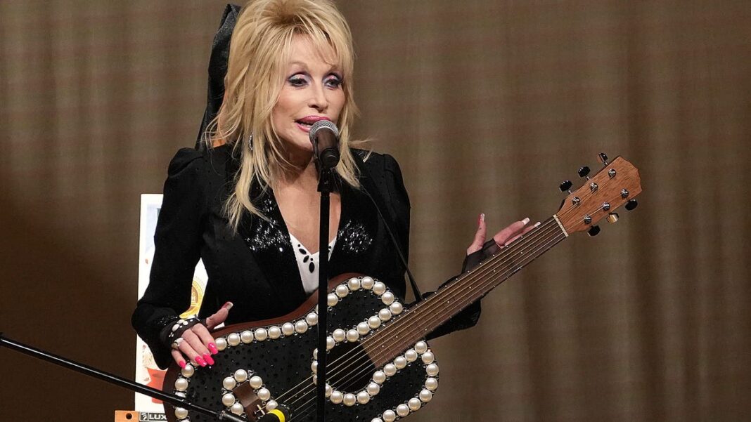 ‘The best of America’: Dolly Parton to receive Peace Through Music diplomacy honor