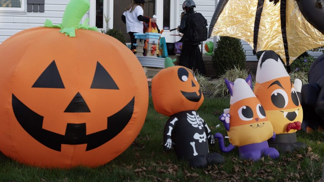 Boo-tiful weather? See what your 2024 Halloween forecast has in store