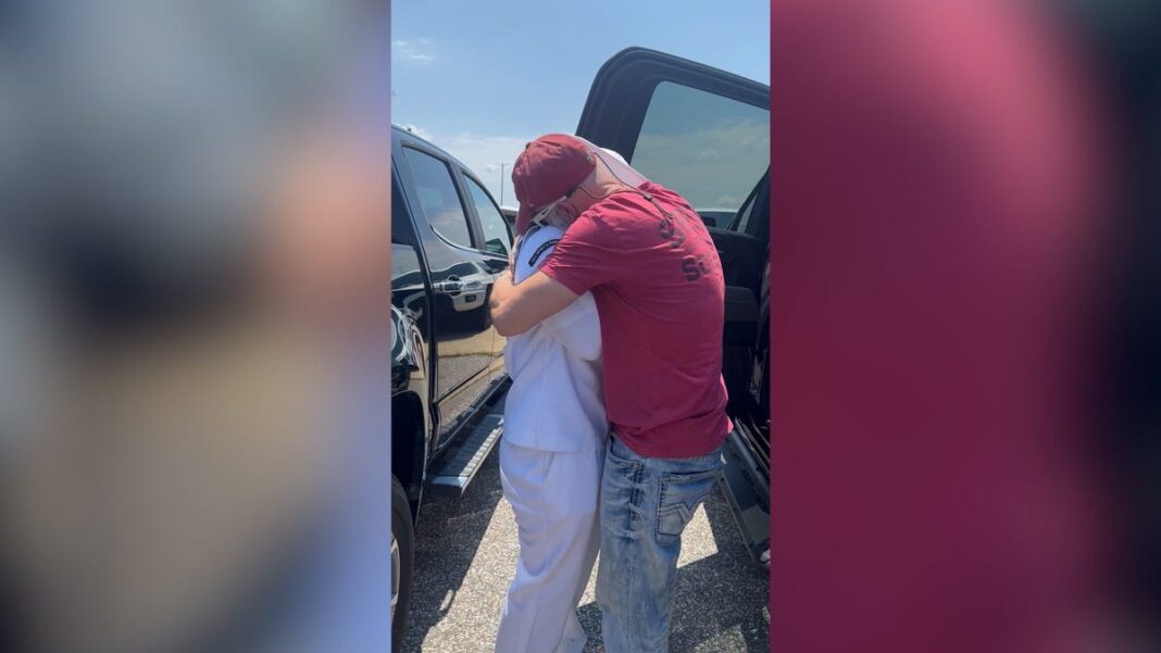 Watch a sailor’s tears at a surprise welcome home from her dad