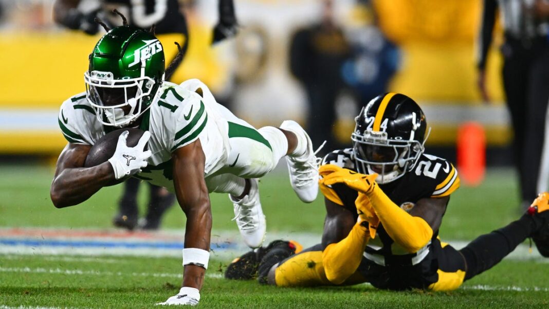 Davante Adams isn’t a catch-all solution for Jets’ struggling receiving corps