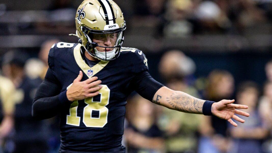 New Orleans Saints to start rookie QB Spencer Rattler in place of injured Derek Carr