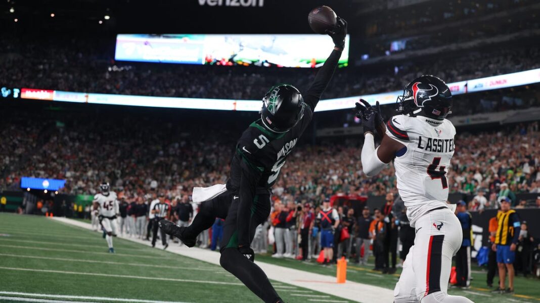 Garrett Wilson’s Incredible TD Catch: Highlight Reel Moment from Thursday Night Football