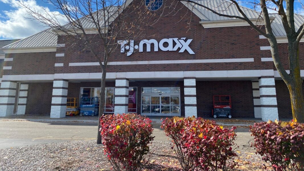 What time do stores open on Black Friday? Hours for TJ Maxx, Home Depot, IKEA, more