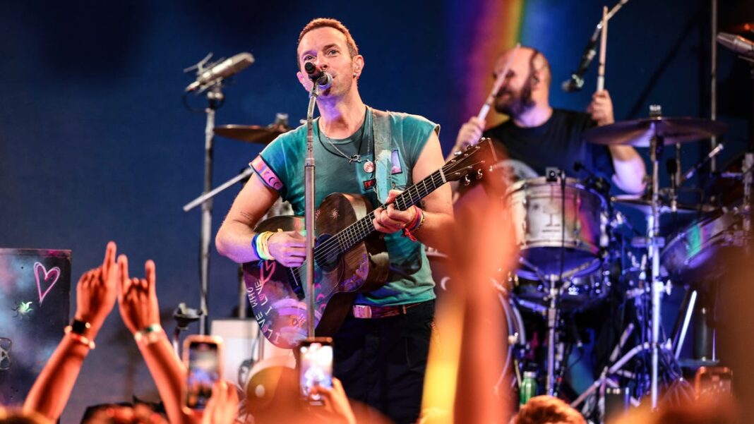 Chris Martin falls through stage at Coldplay tour concert in Australia: See video