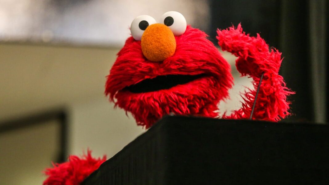 Elmo, other Sesame Street characters send heartwarming messages ahead of Election Day