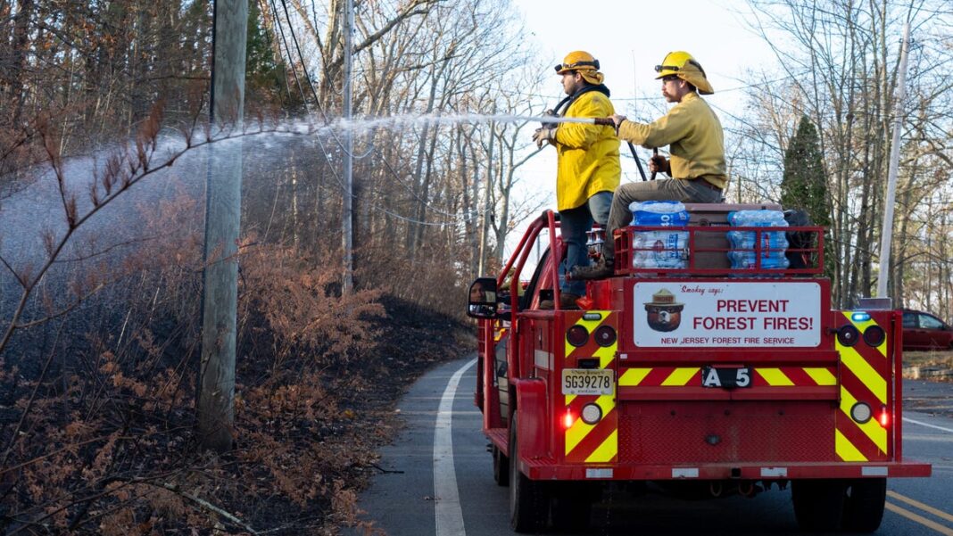 Crews battle ‘rapid spread’ conditions against Jennings Creek fire in Northeast