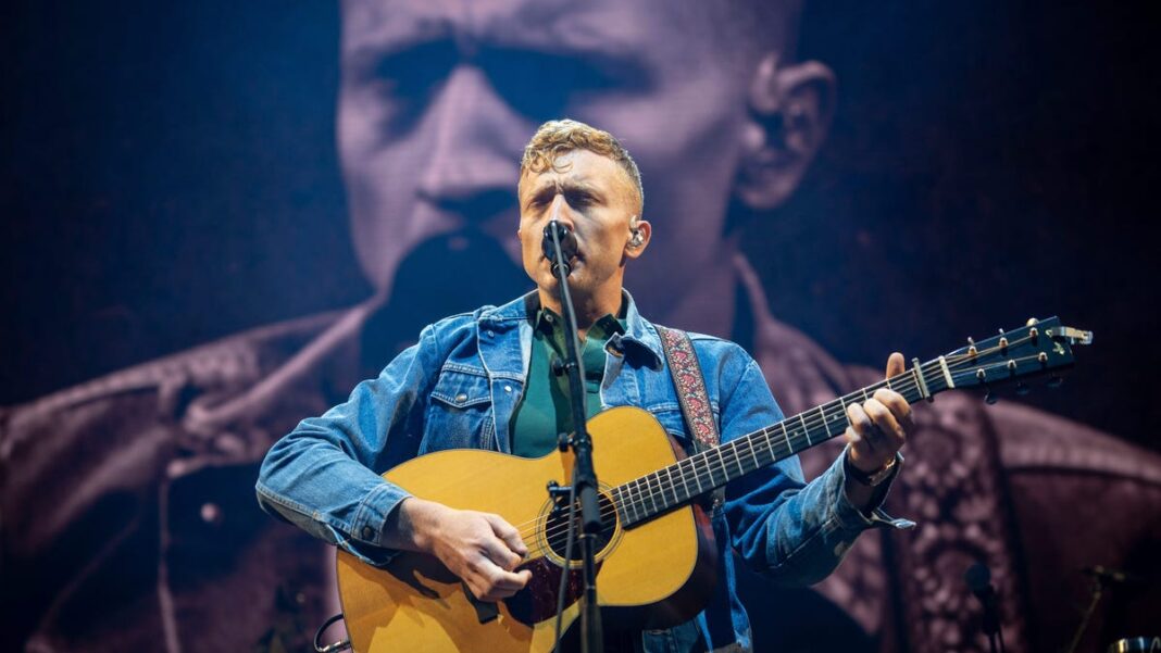 Tyler Childers On The Road tour will kick off in 2025, with shows across US