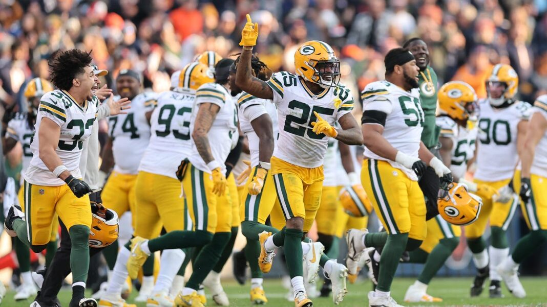 Packers block Bears’ last-second field goal, run win streak in rivalry to 11 games