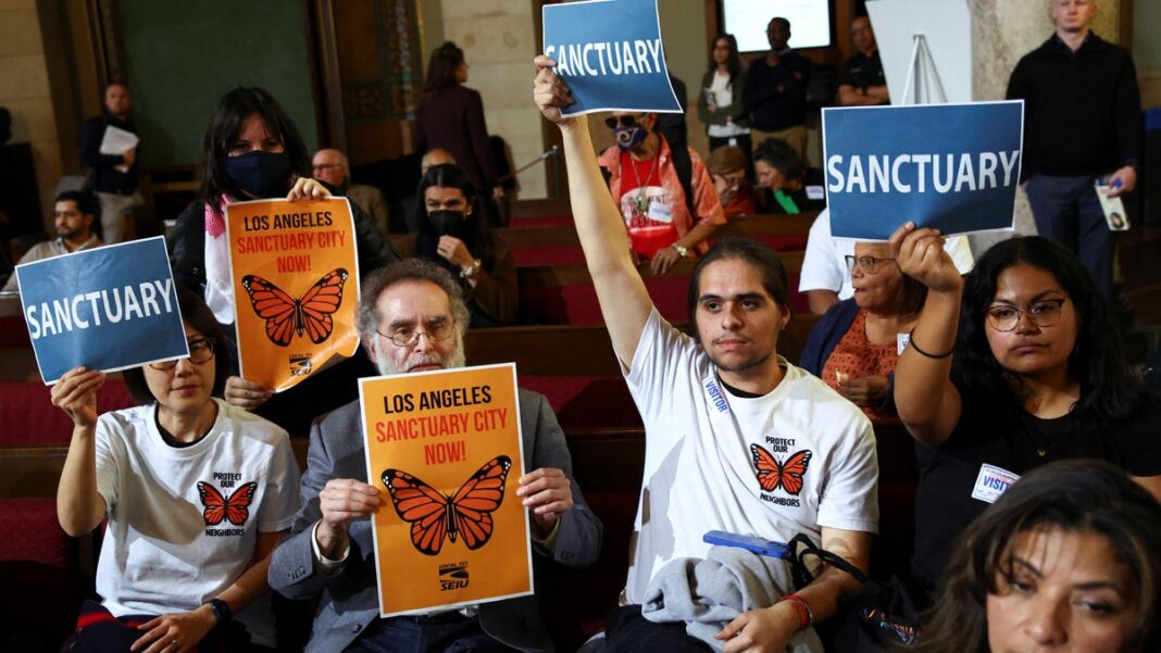 Los Angeles enacts sanctuary city ordinance to protect migrants